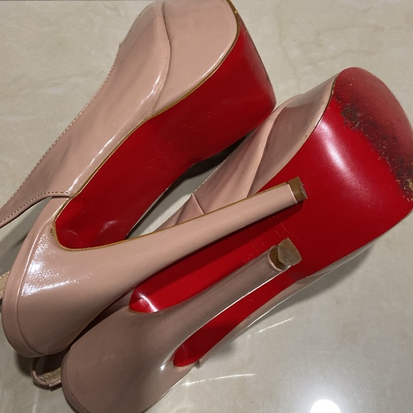 Fashion Shoes 6” heels Size 39 (8.5) - Picture 6 of 7